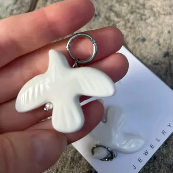 Round Ear Hoop White Peace Dove Earrings Jewelry - Picture 8 of 13